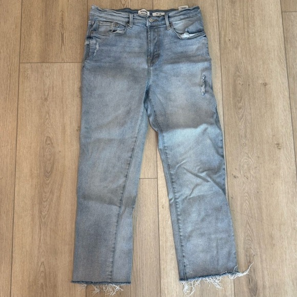 Kenzie Vintage Luxe The Slim Light Wash Distressing Straight Leg Jeans 10/30 EUC - Picture 1 of 7